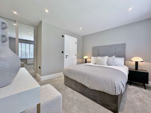 Photo 26- click for photo gallery